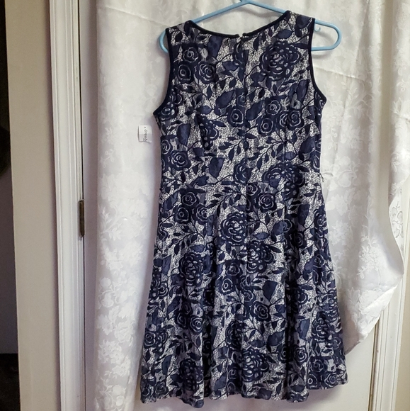 👗 Dress Barn mid length Dress 👗 - Picture 11 of 12